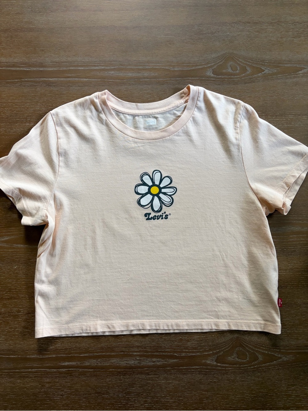 Levi's Light Pink Tee with Daisy Graphic